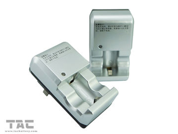 AC 220 V Beyaz Şarj Edilebilir Taşınabilir CR2 Pil Şarj Cihazı DC3.6V 100mA