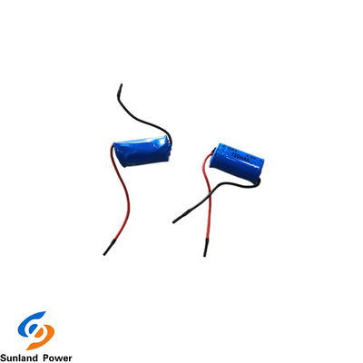 CR2 3.0 V 750 mAh piller, Kameralar, Gece görüş dürbünleri, LED el fenerleri, Akıllı sayaçlar (su, gaz, elektrik) ve enstrümantasyon gibi cihazlarda kullanılır. Aydınlatmalı