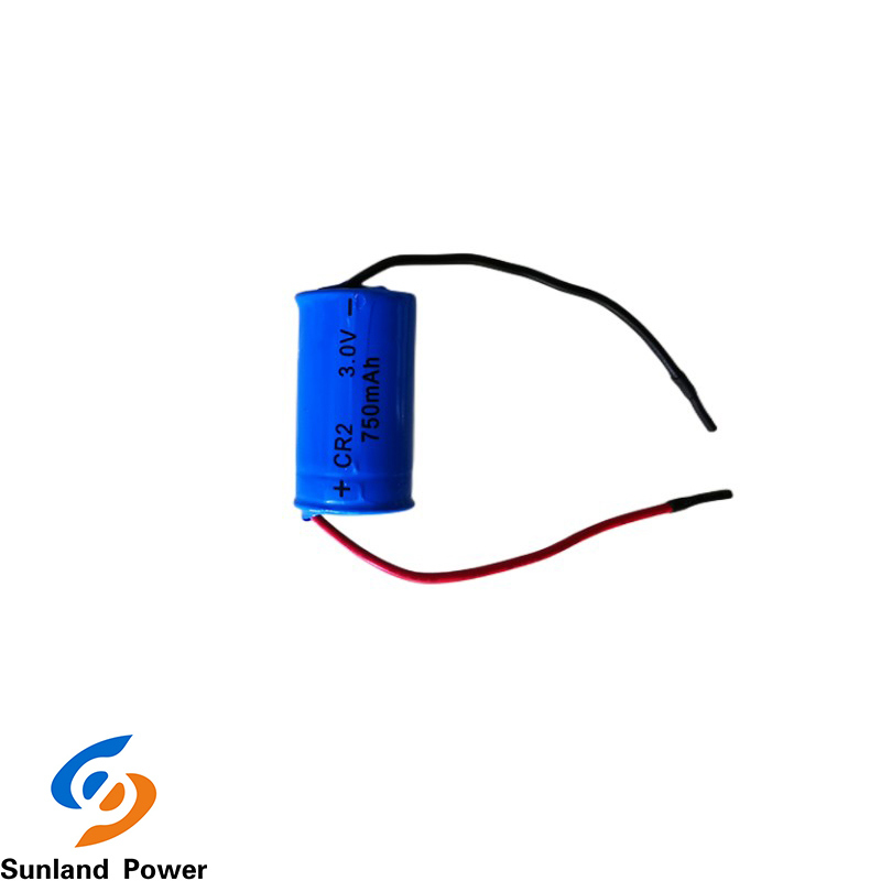 CR2 3.0 V 750 mAh piller, Kameralar, Gece görüş dürbünleri, LED el fenerleri, Akıllı sayaçlar (su, gaz, elektrik) ve enstrümantasyon gibi cihazlarda kullanılır. Aydınlatmalı